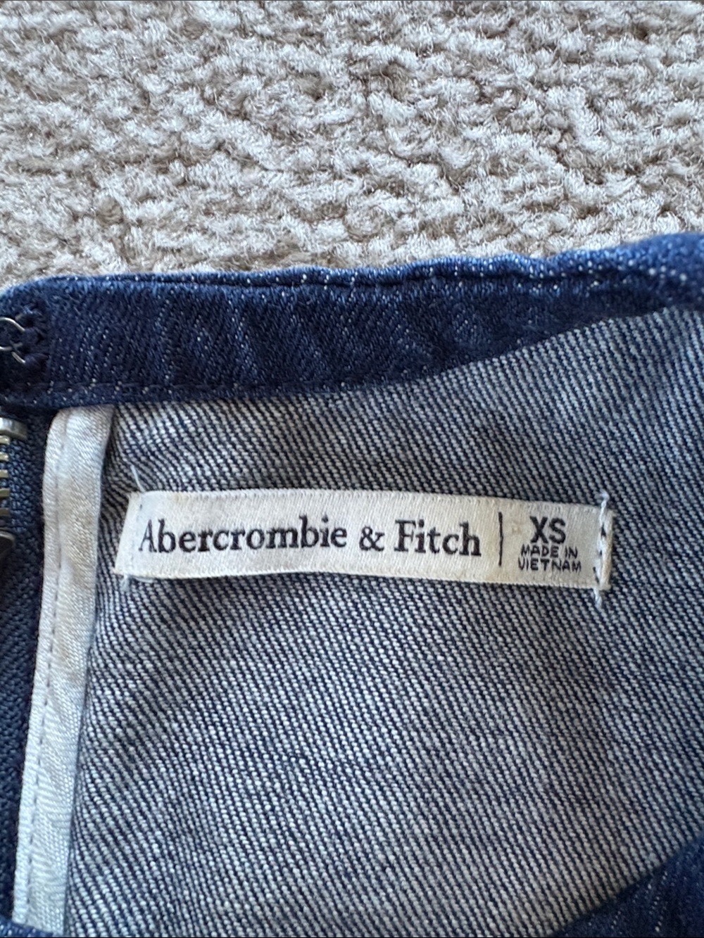 Abercrombie Fitch Sleeveless Navy Denim Sheath Dress short size XS EUC - Picture 2 of 3